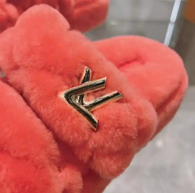 hype LV Slippers