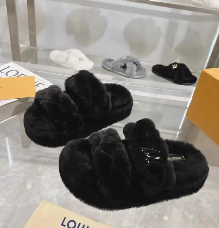 hype LV Slippers