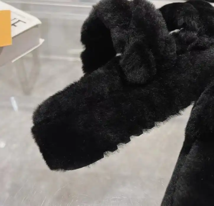 hype LV Slippers