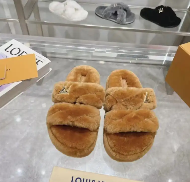 hype LV Slippers