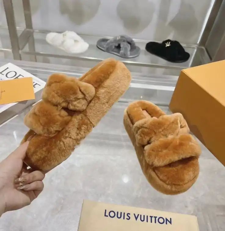 hype LV Slippers