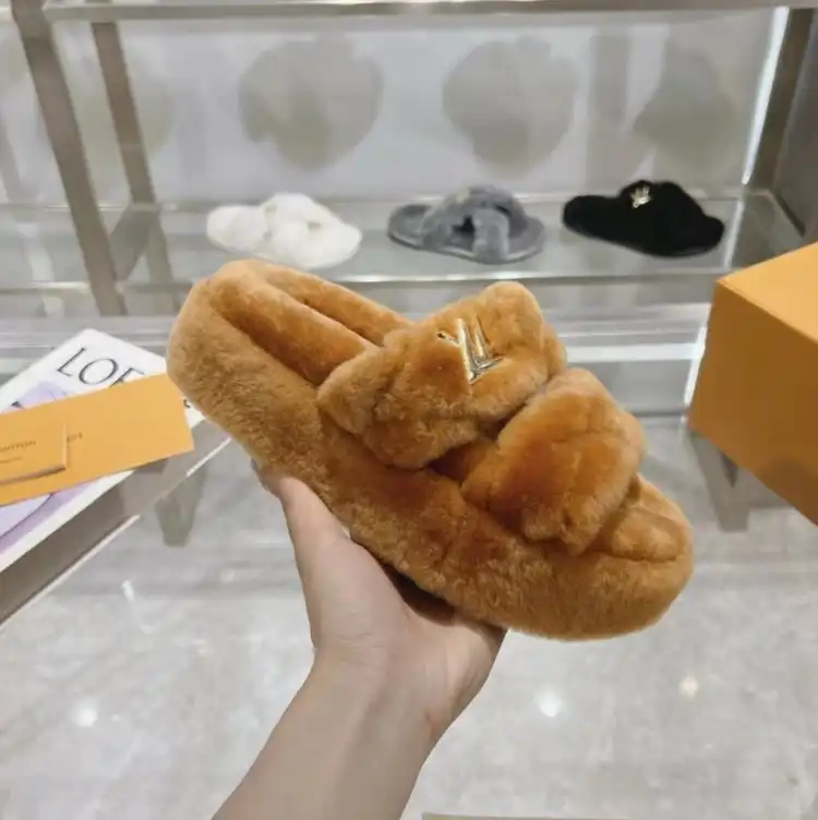 hype LV Slippers