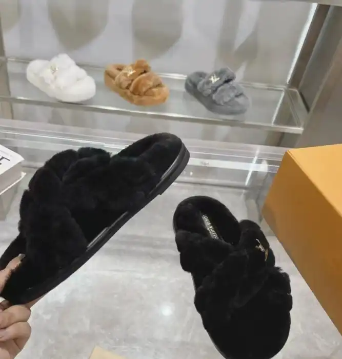 hype LV Slippers