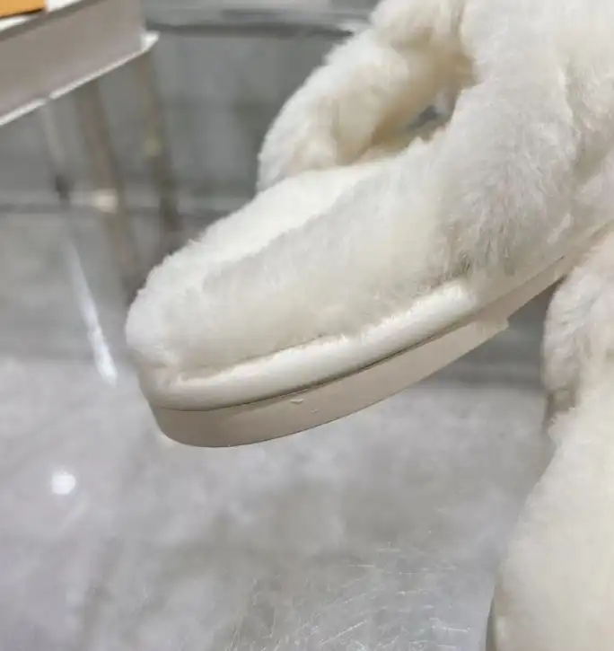 hype LV Slippers