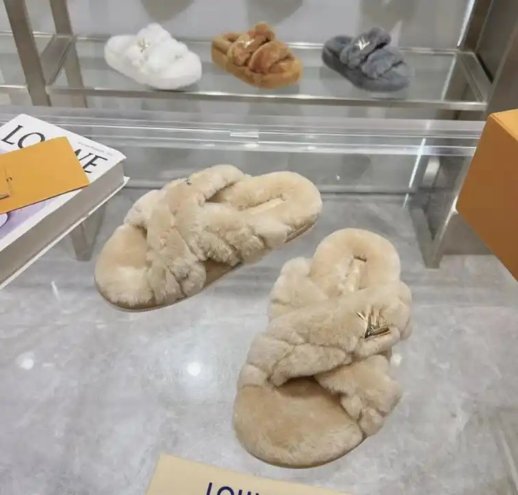 hype LV Slippers