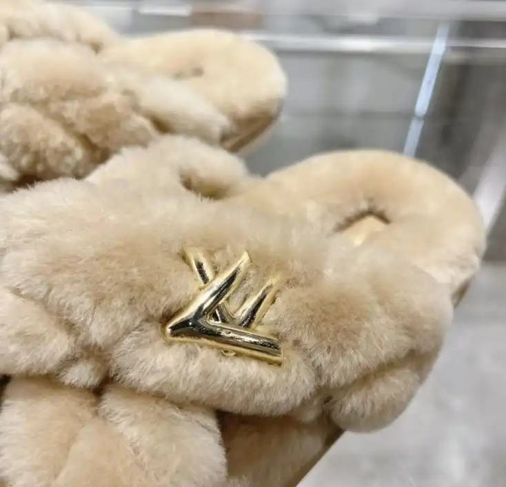 hype LV Slippers