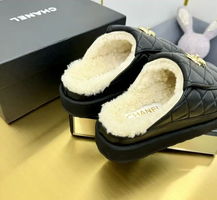 hype Chanel Slippers