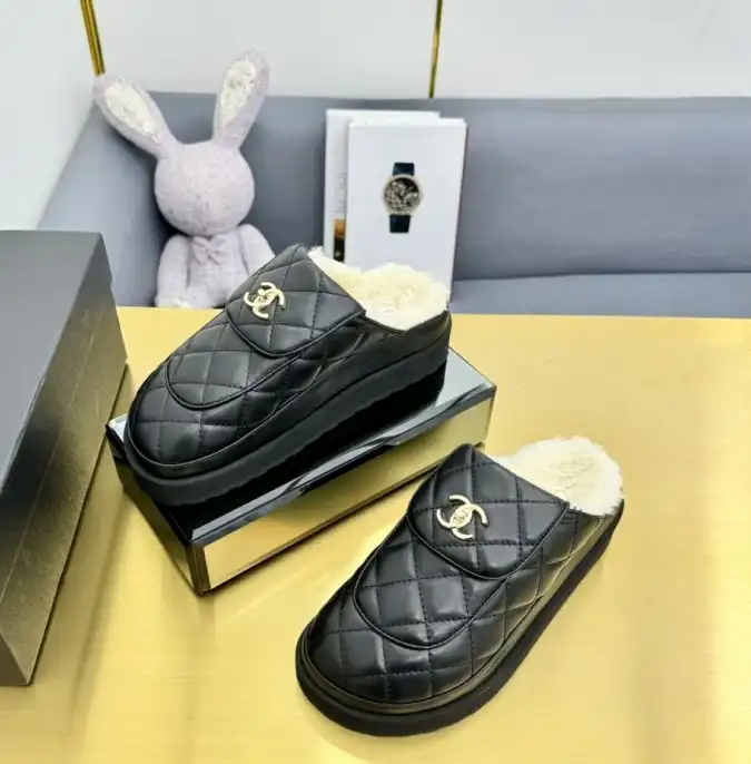 hype Chanel Slippers