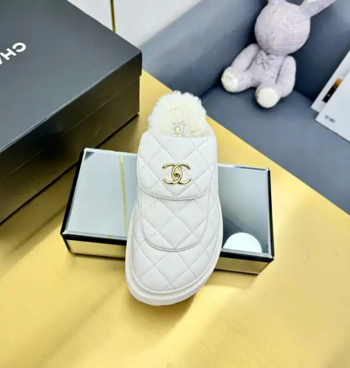 hype Chanel Slippers