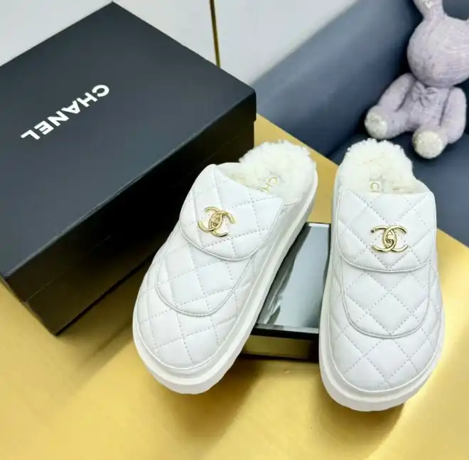 hype Chanel Slippers