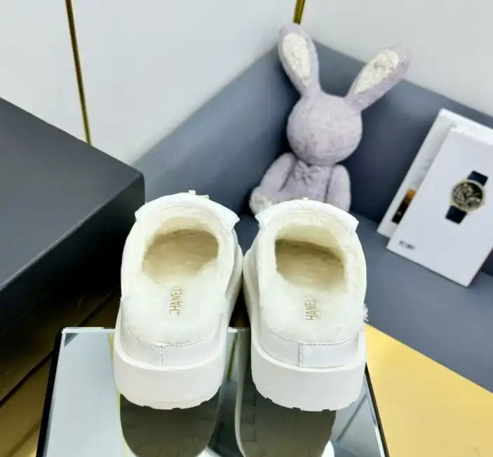 hype Chanel Slippers