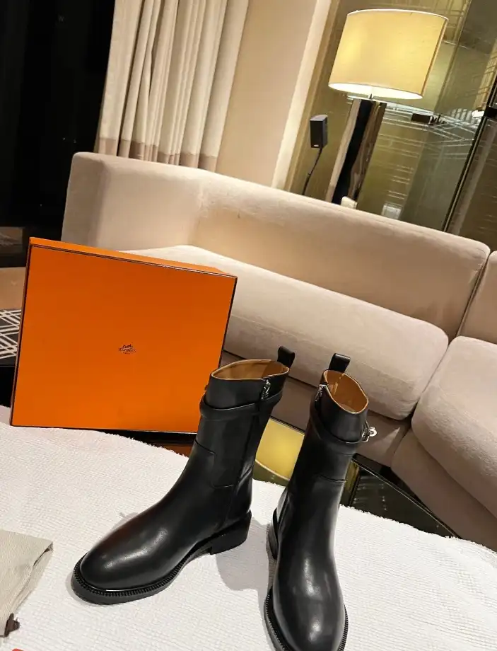 hype Hermes Boots