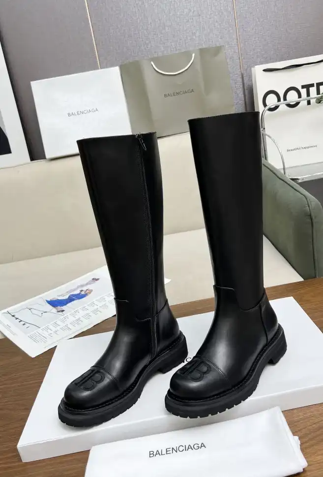 hype Balenciaga Boots