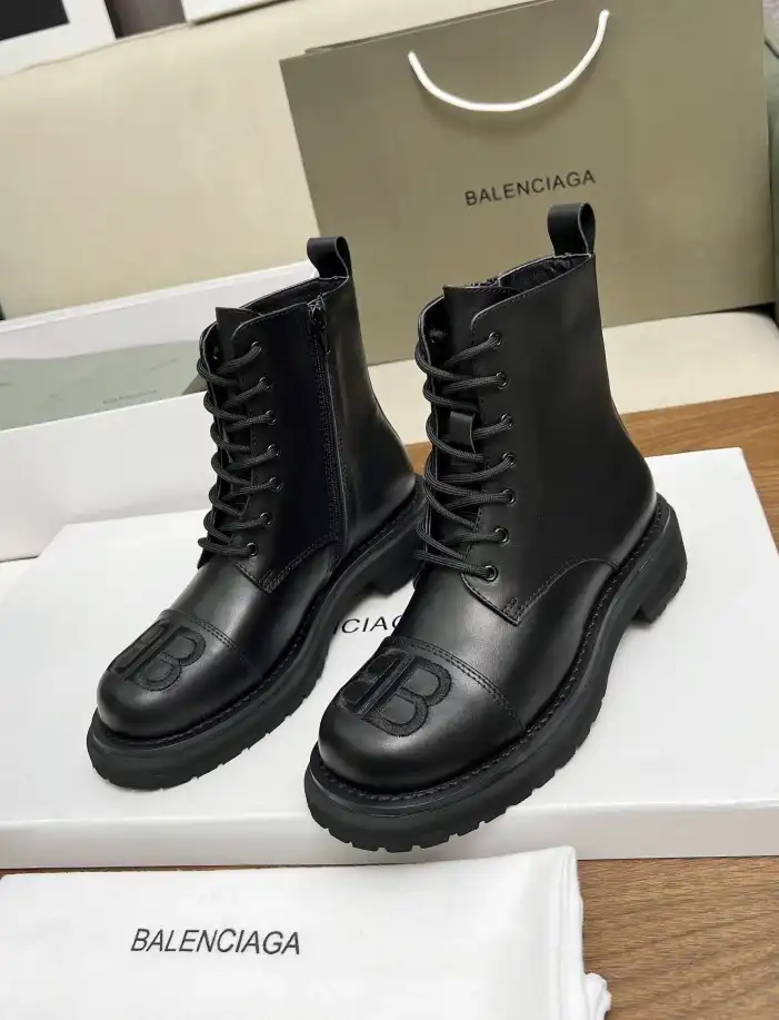 hype Balenciaga Boots