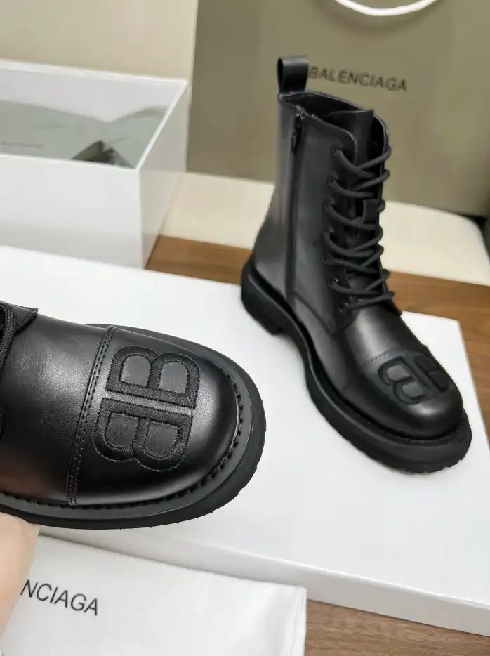 hype Balenciaga Boots