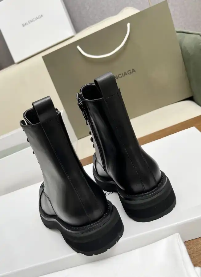 hype Balenciaga Boots