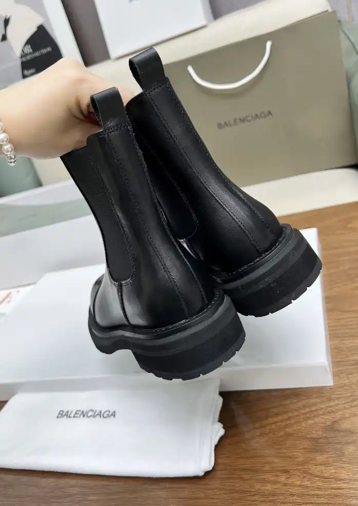 hype Balenciaga Boots