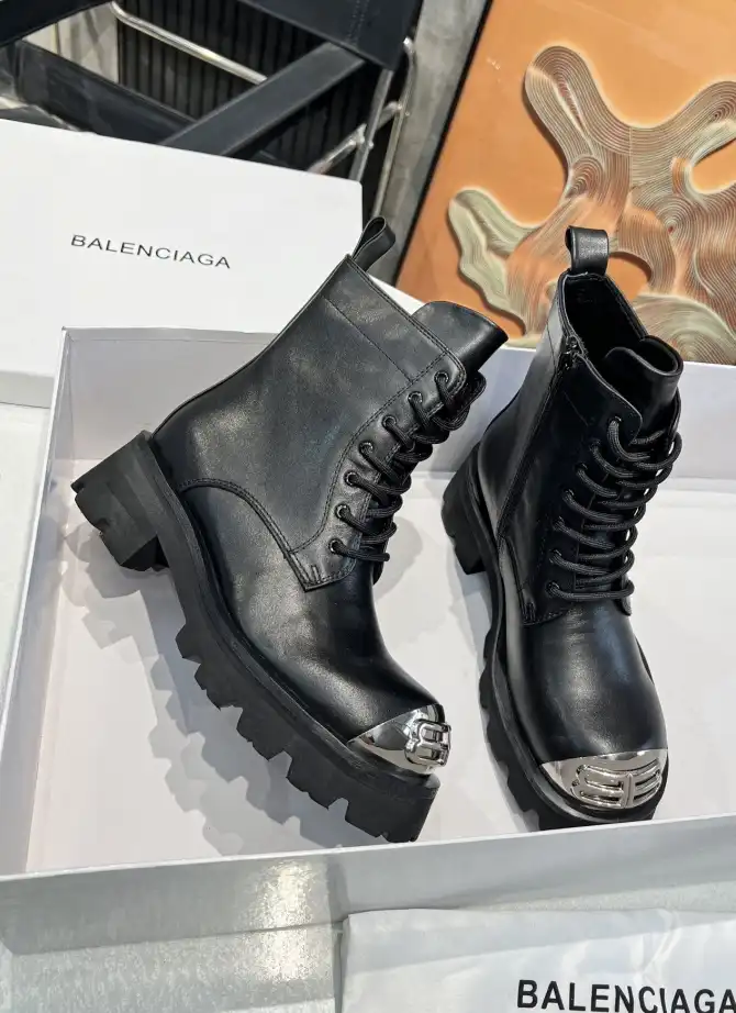 hype Balenciaga Boots