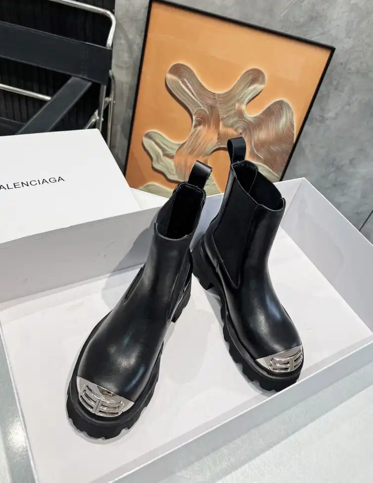 hype Balenciaga Boots