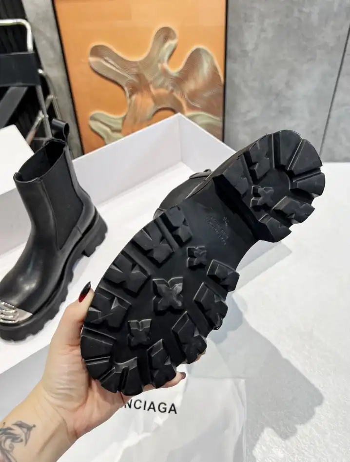 hype Balenciaga Boots