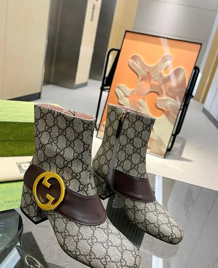 hype Gucci Boots