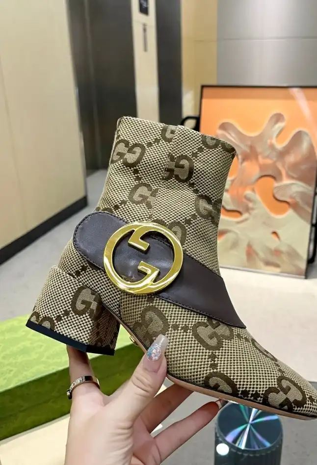 hype Gucci Boots