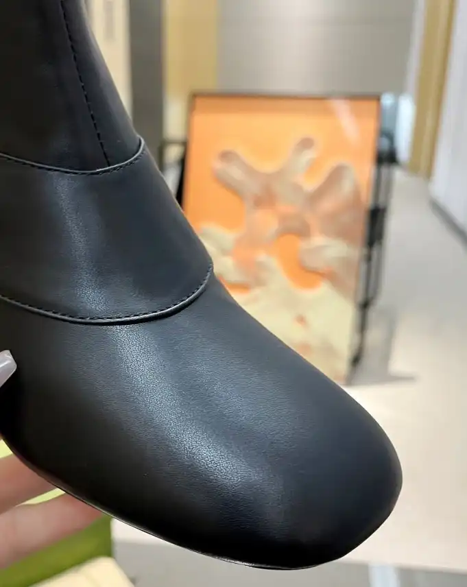 hype Gucci Boots