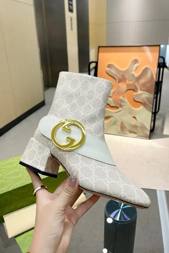 hype Gucci Boots