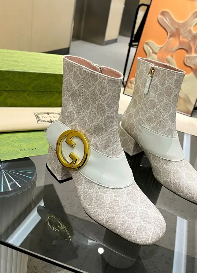 hype Gucci Boots