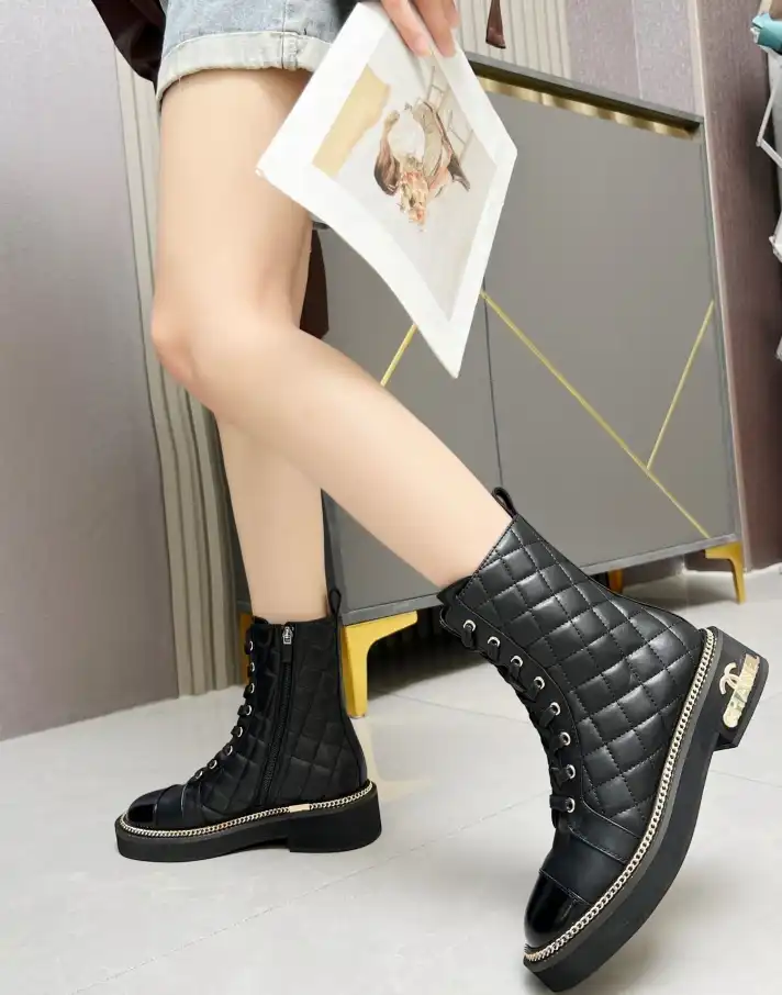 hype Chanel Boots