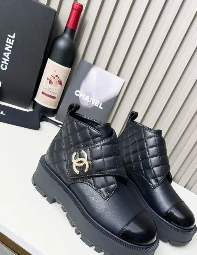 hype Chanel Boots