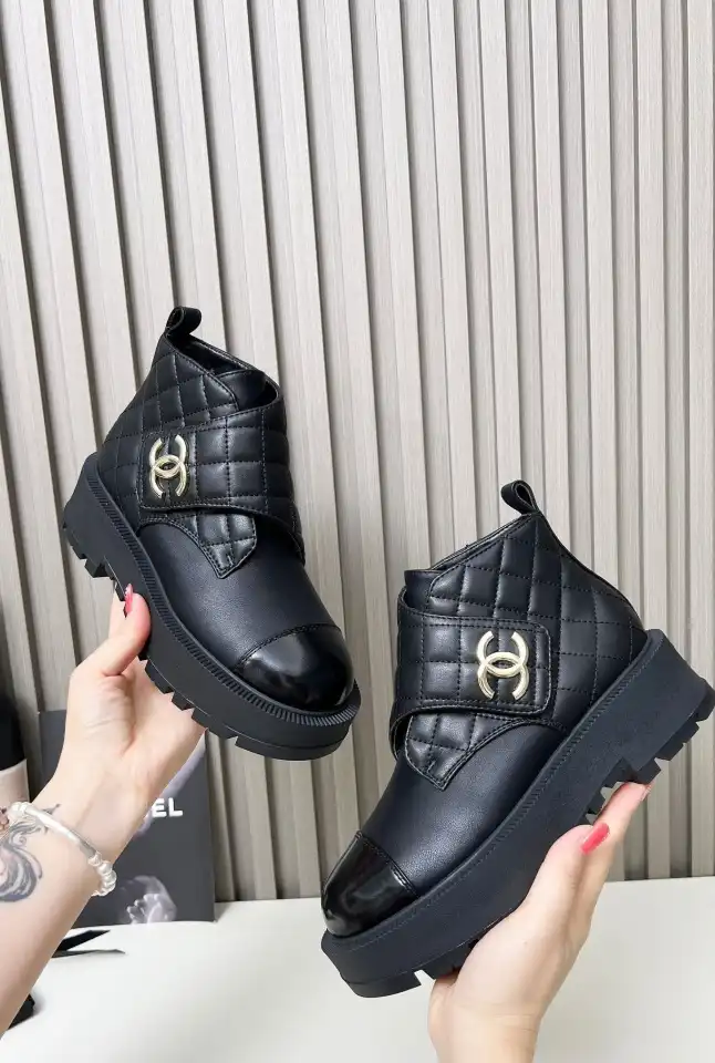 hype Chanel Boots