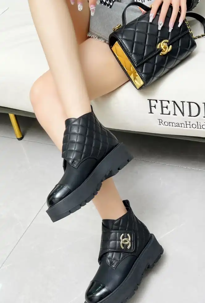 hype Chanel Boots