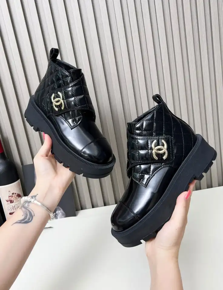 hype Chanel Boots