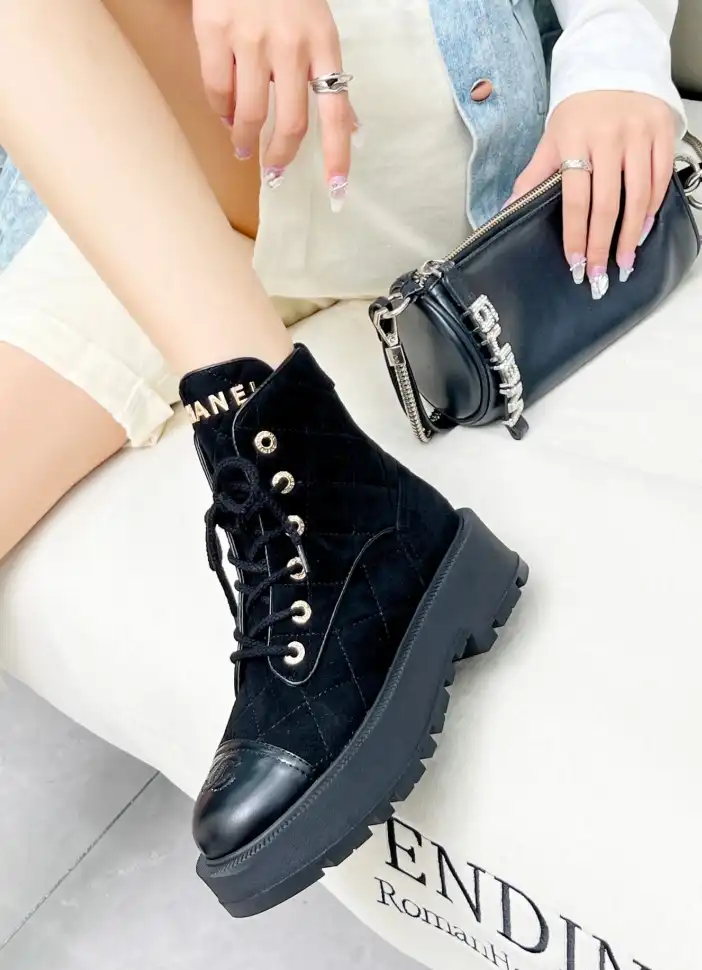 hype Chanel Boots