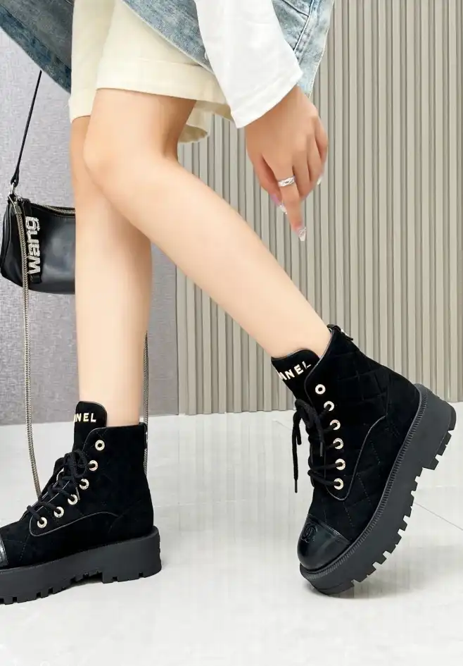 hype Chanel Boots