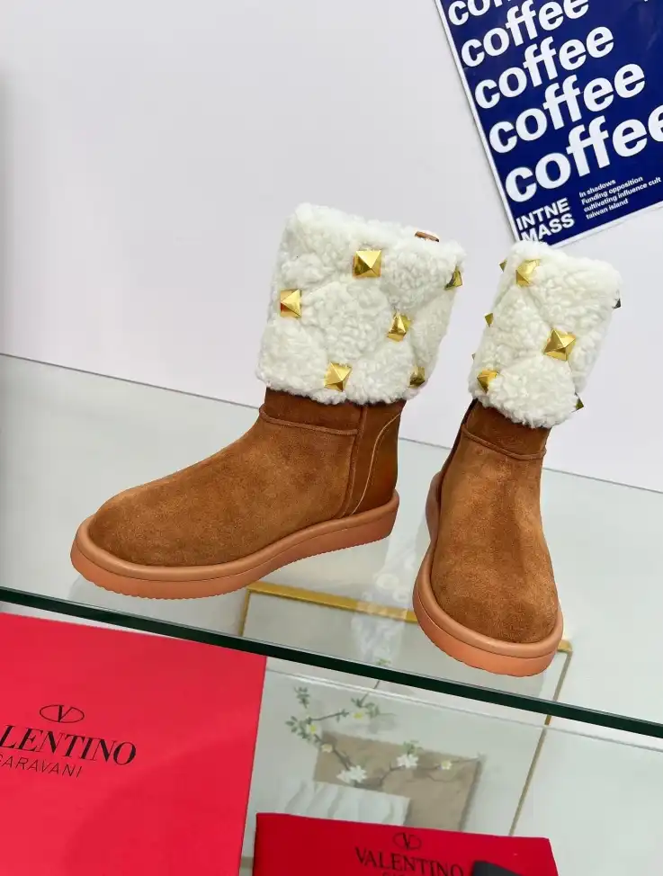 hype Valentino Boots