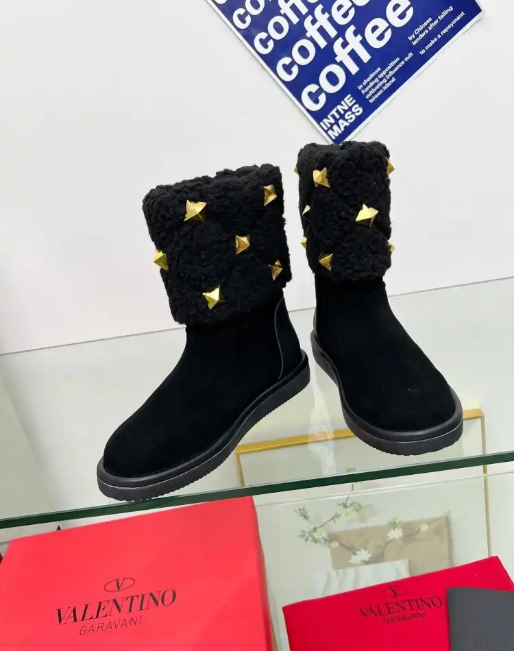 hype Valentino Boots