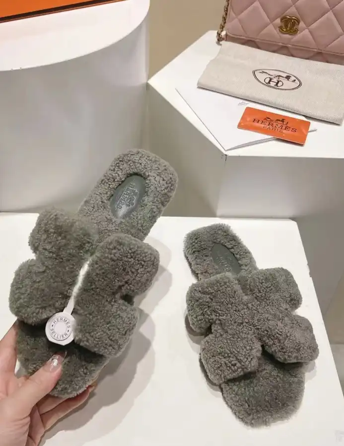 hype Hermes Slippers