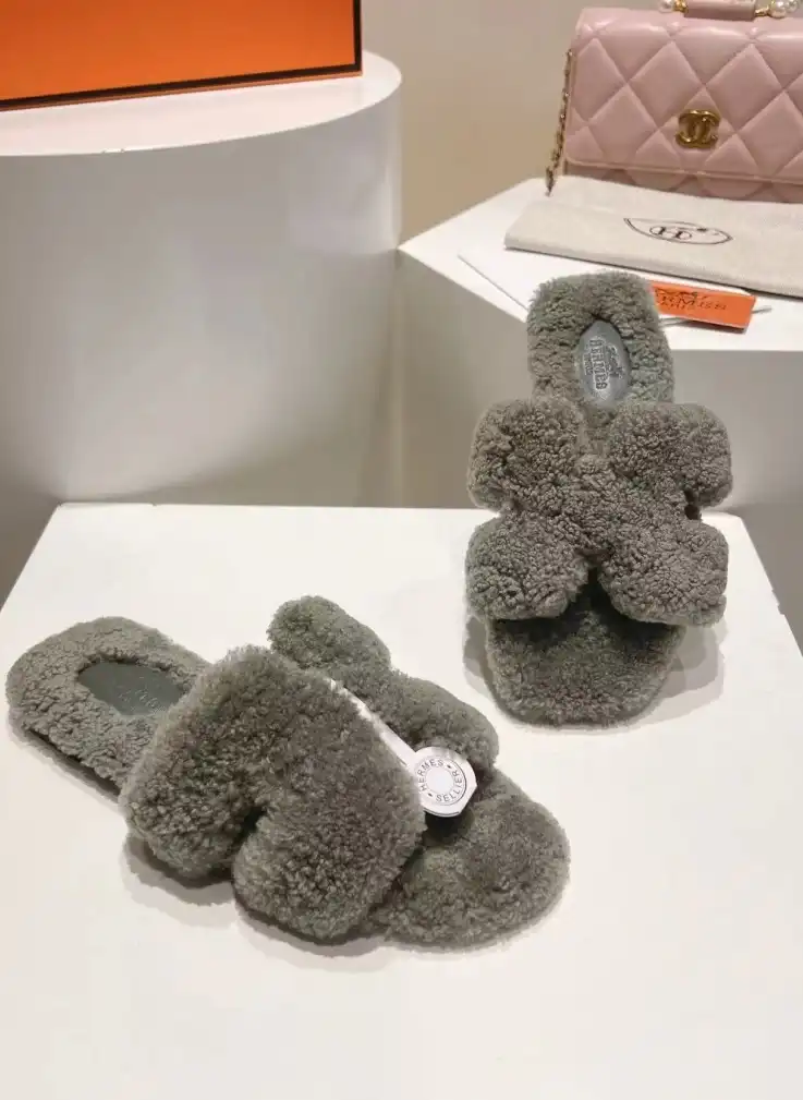 hype Hermes Slippers