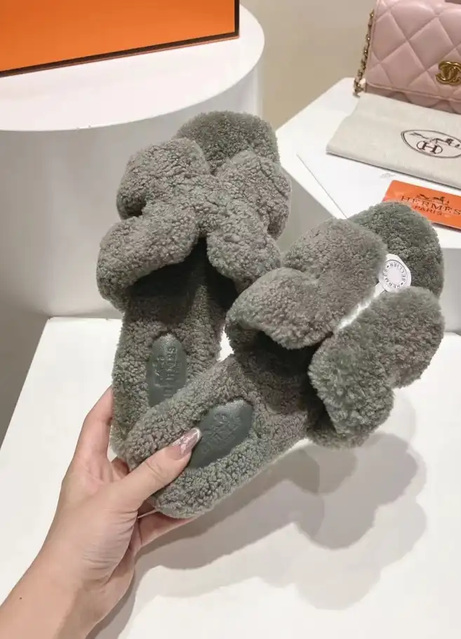 hype Hermes Slippers