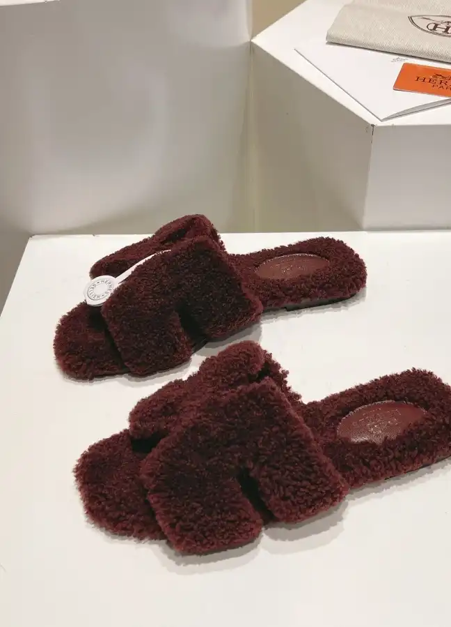 hype Hermes Slippers