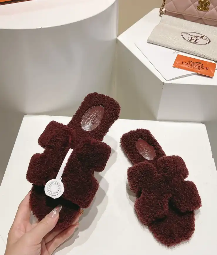 hype Hermes Slippers