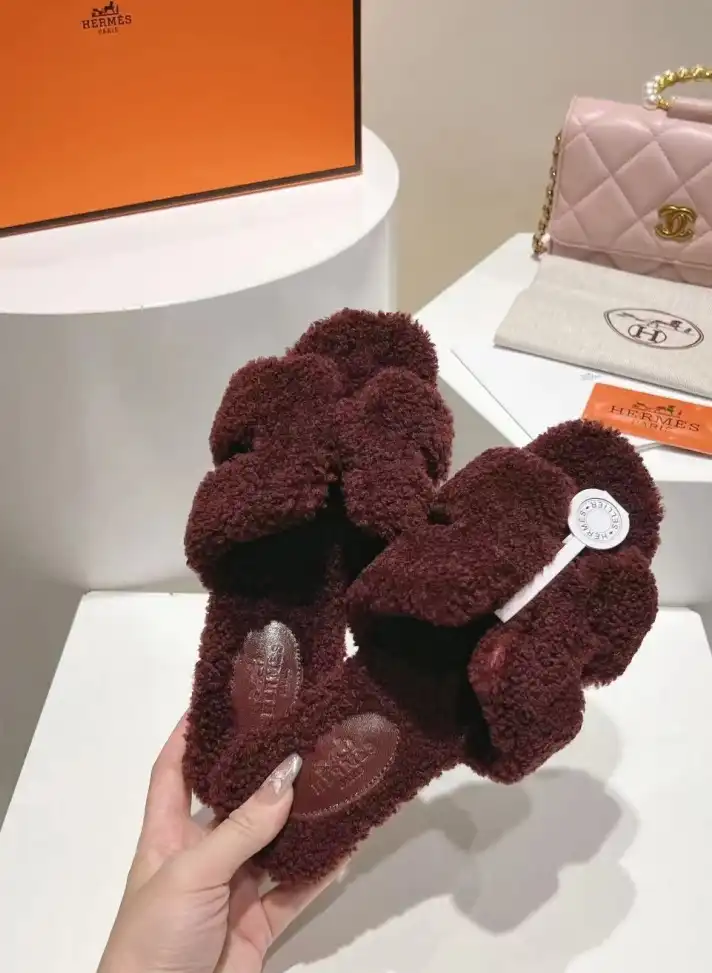 hype Hermes Slippers