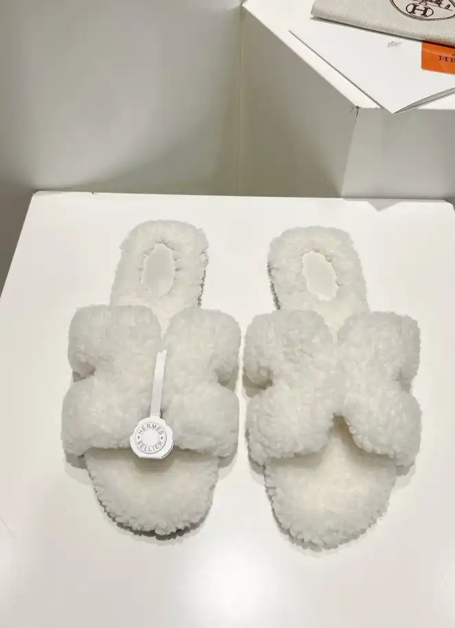 hype Hermes Slippers