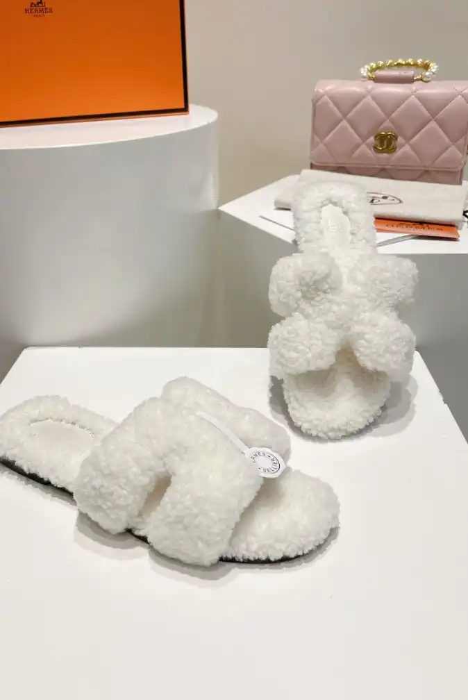 hype Hermes Slippers