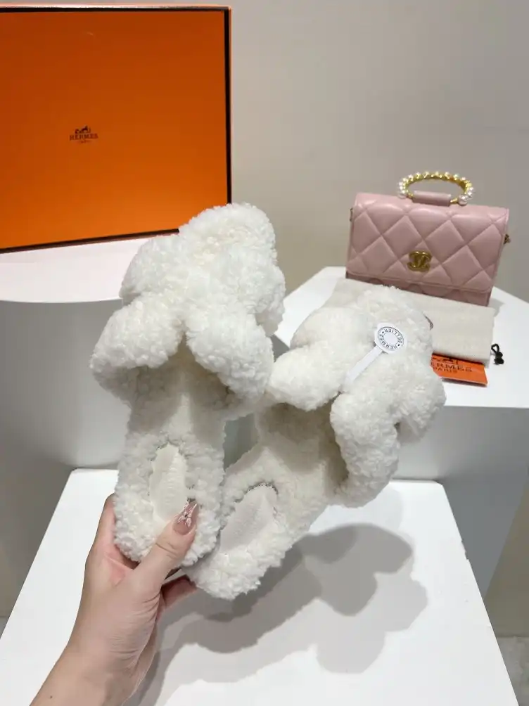 hype Hermes Slippers