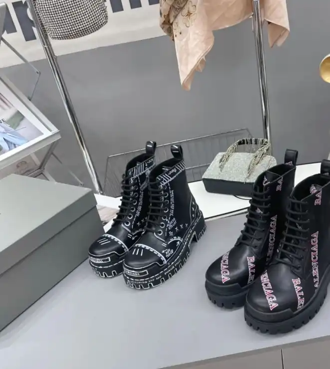 hype Balenciaga Boots