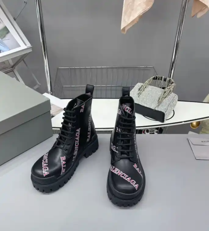 hype Balenciaga Boots