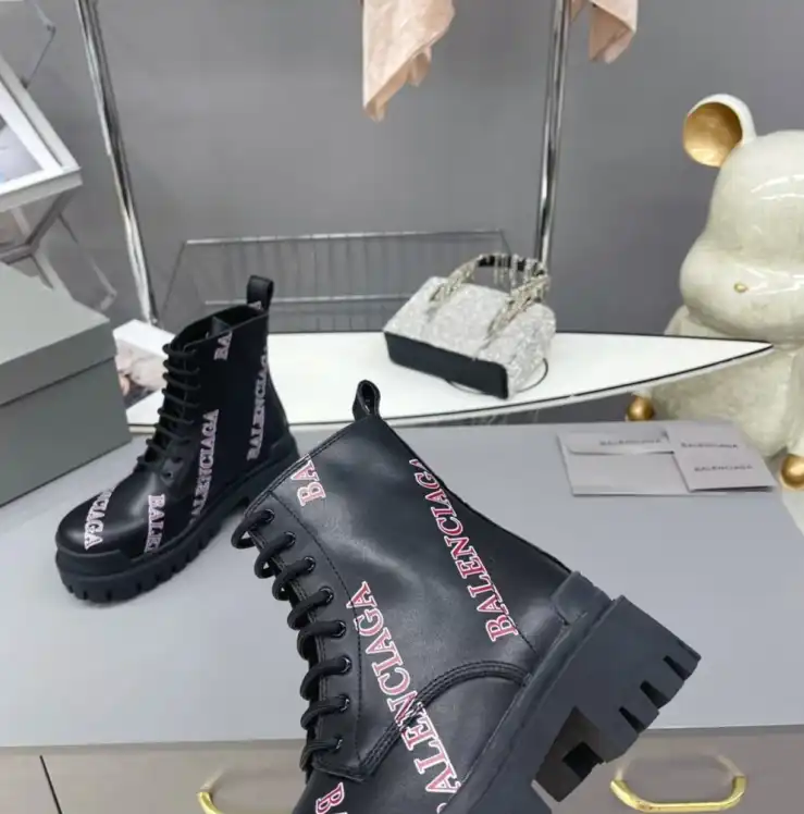 hype Balenciaga Boots